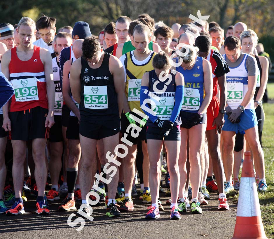 A minutes silence before the start of the senior Heaton Memorial Road Race, Newcastle Town Moor. Photo: David T. Hewitson/Sports for All Pics